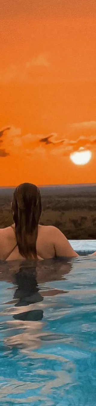 Coucher de soleil sur la savane